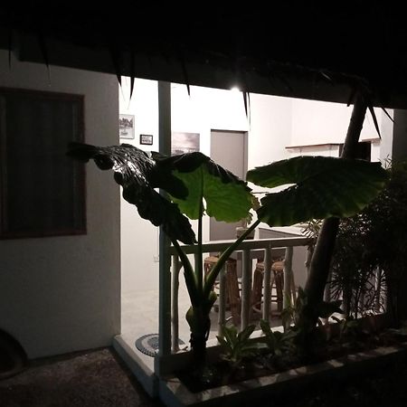 Laluna Cottages El Nido Rom bilde